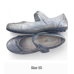 Metallic Pewter Mary Jane Flats - Women's Size 10M - Comfort Walking Shoes